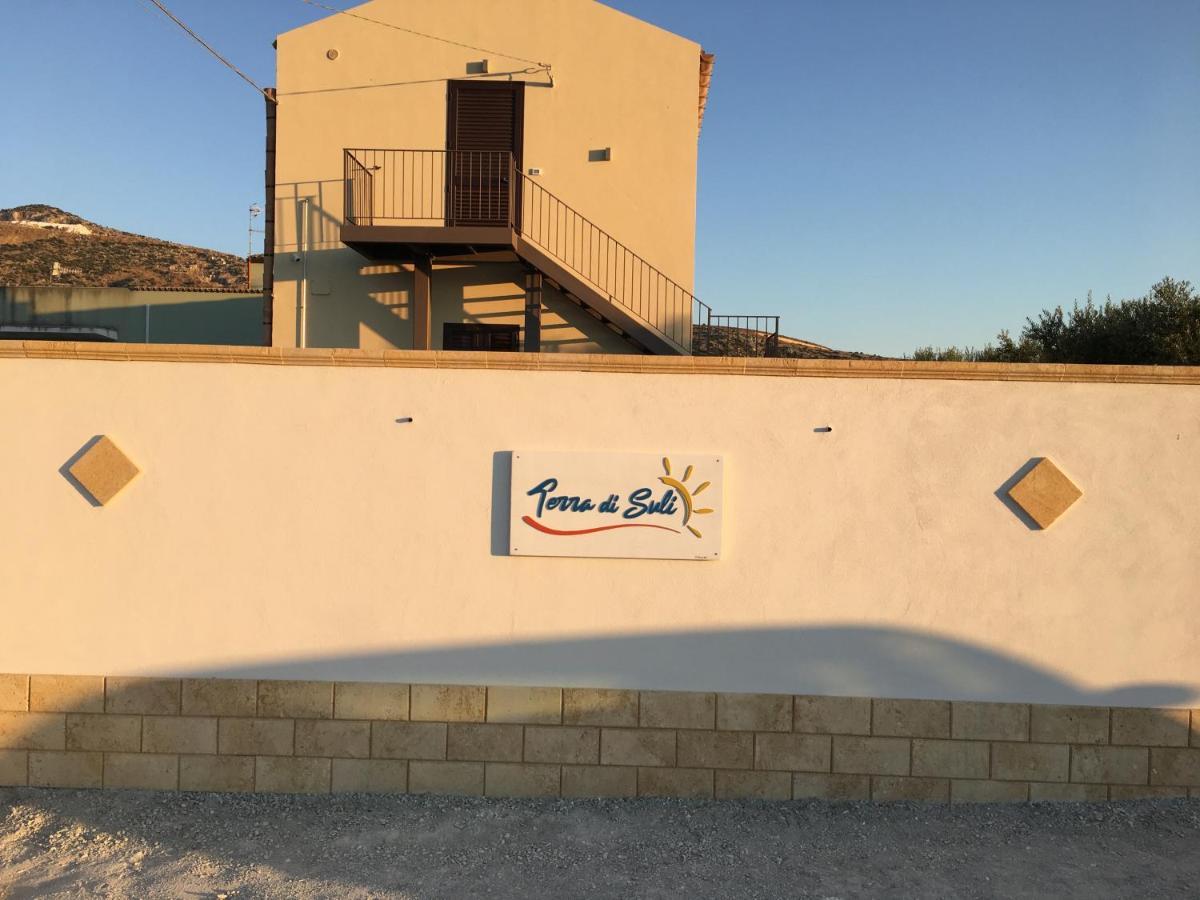 Terra di Suli Apartment Custonaci Bagian luar foto